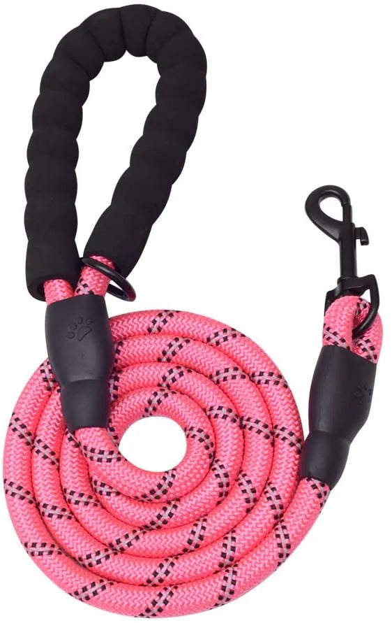Thick pink dog leash with padded handle and durable metal clasp, designed for comfort during walks and training.