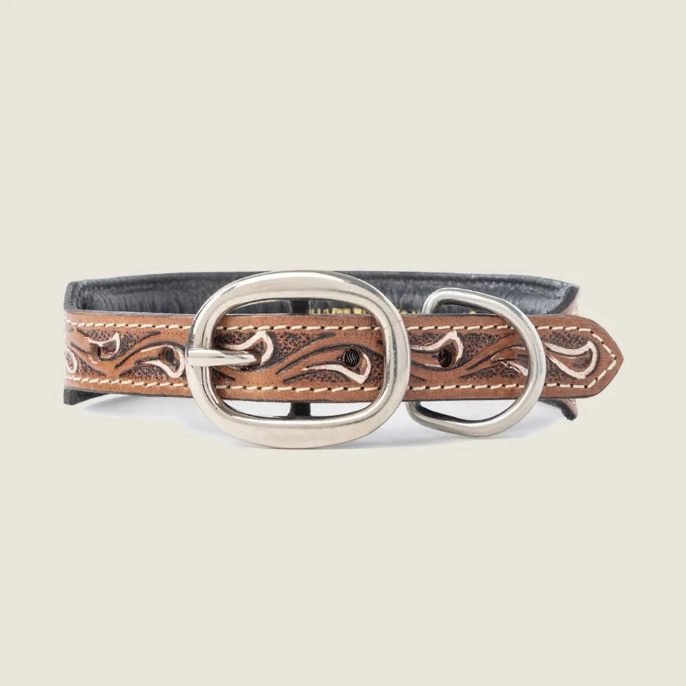 Rustic leather dog collar in sandstone with hand-painted sunflower design and white contrast lacing.
