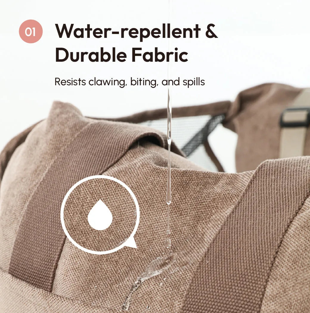Water-repellent fabric of the Puff Guard Dog Car Seat repels spills and resists wear from pets.