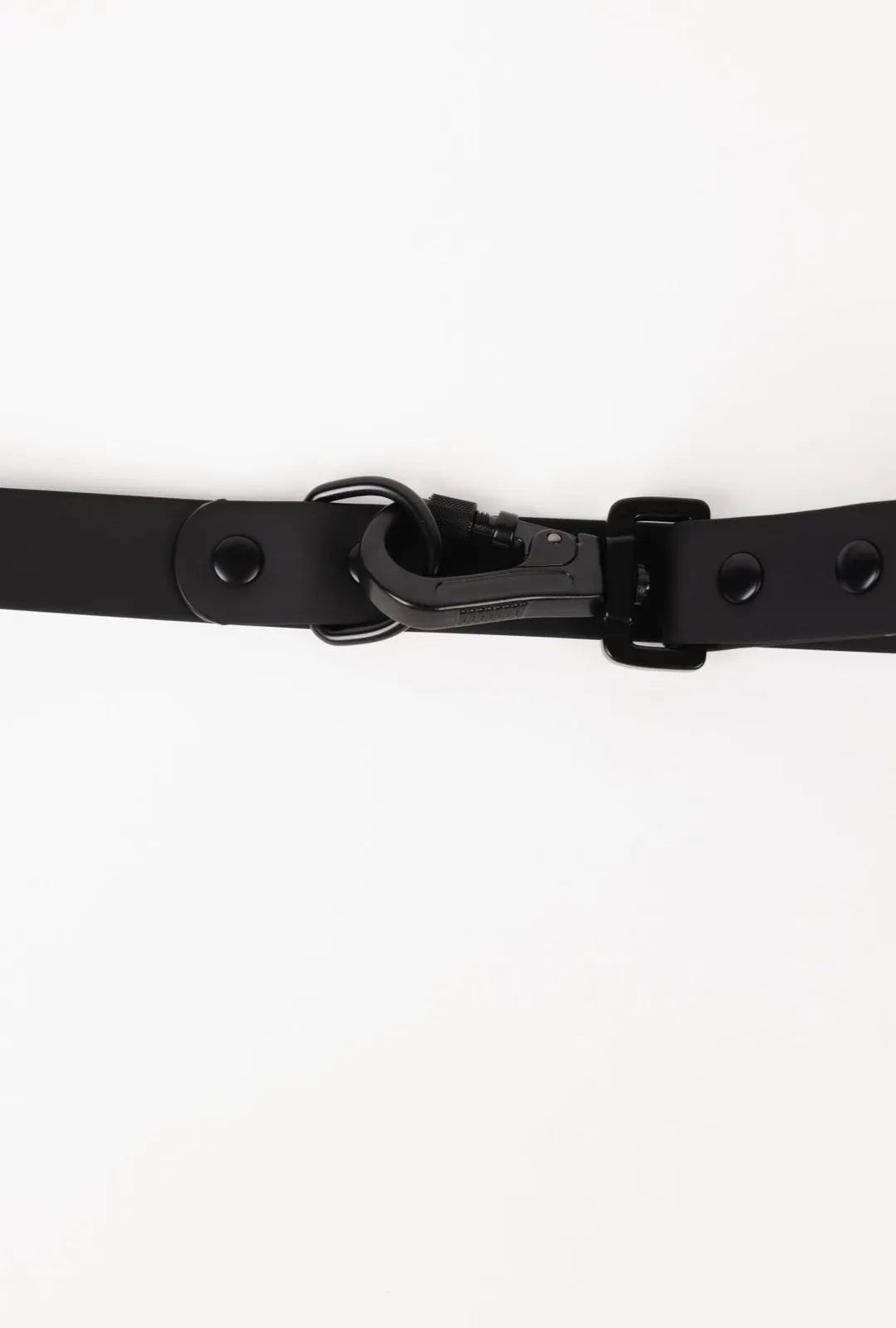 Adjustable black dog leash with a sturdy clip and snap buttons for added length options and all-weather durability.