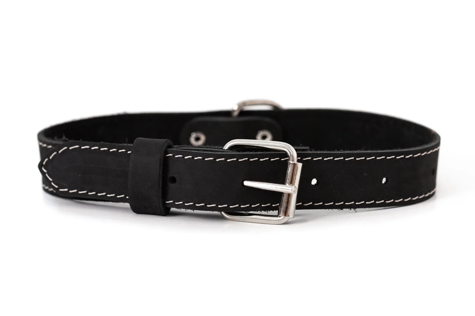 Traditional black leather dog collar featuring white stitching and a metal buckle, designed for comfort and durability.