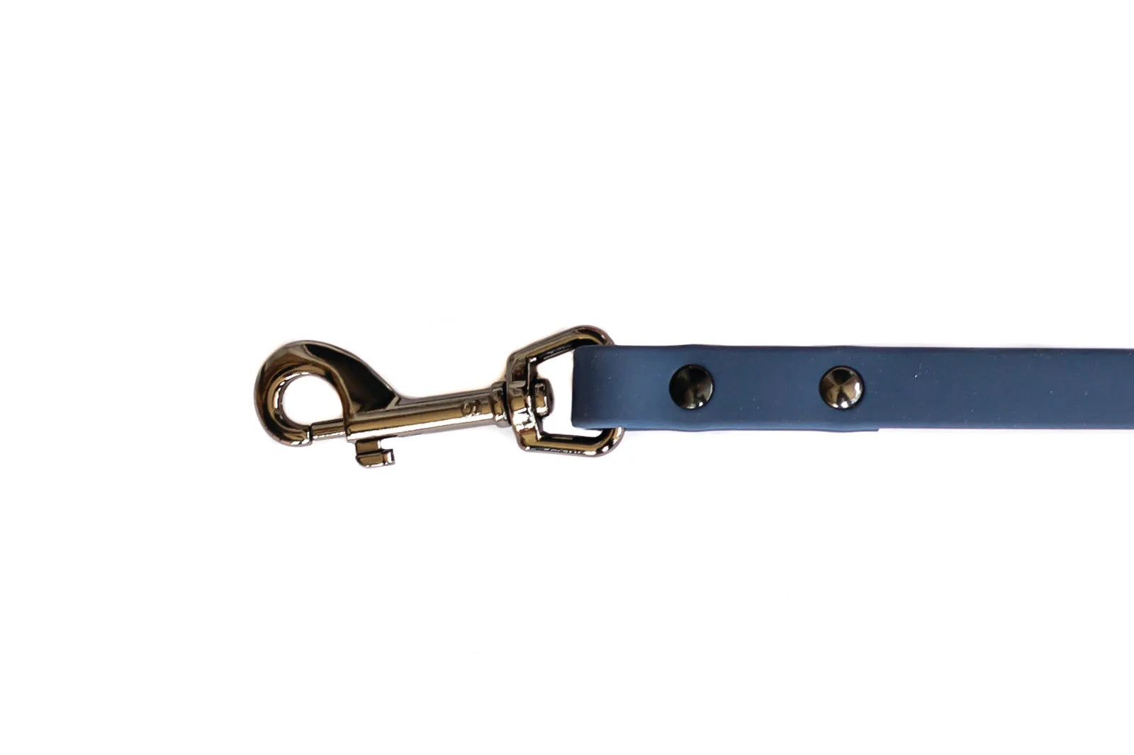 Waterproof blue jeans-style dog leash featuring a durable metal clip and sturdy black hardware.